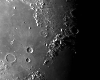 Mond - Mare Imbrium mit Kaukasus-Gebirge