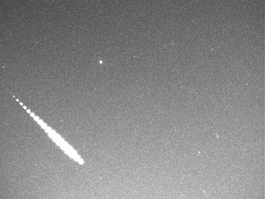 Meteor des Perseidenstroms am 1. 8. 2012
22:00:30 Uhr UT