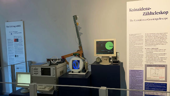 Ausstellungsraum Nicht-Optische Astronomie, Foto: Jürgen Rose